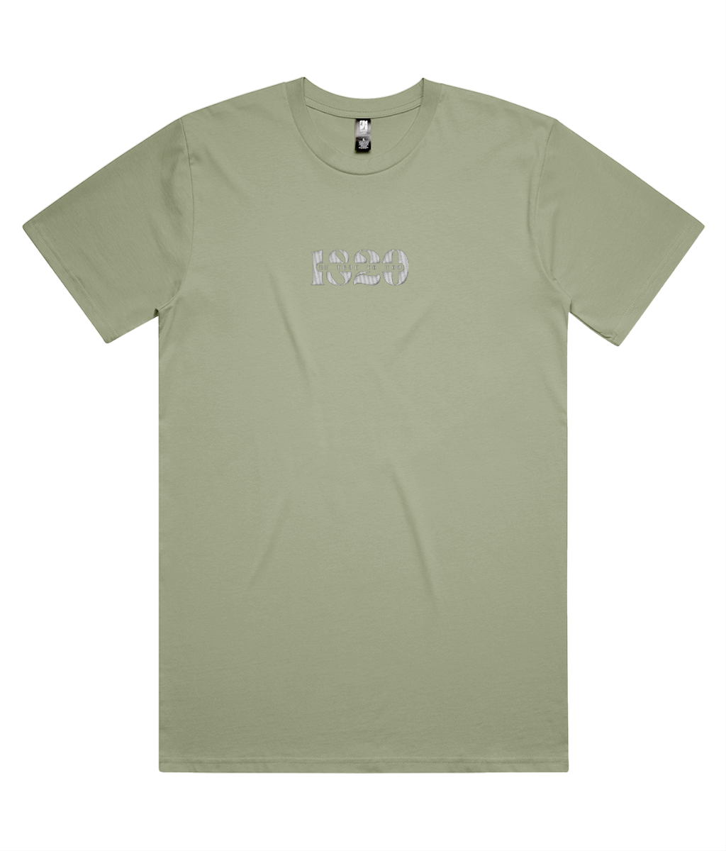 Relaxed fit peace T-shirt front view – 1820 Be True To You